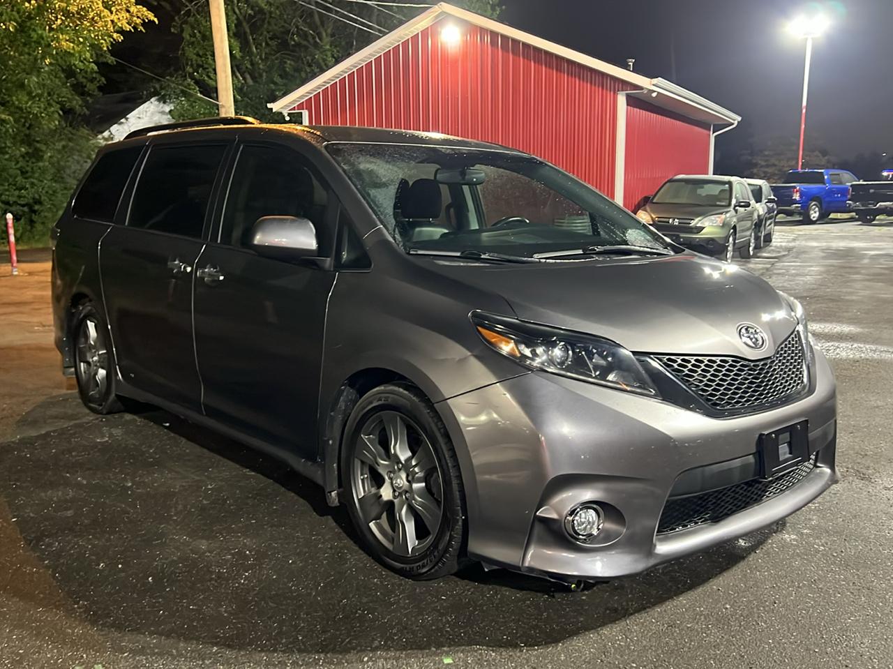 Toyota Sienna SE 8-Passenger 2017