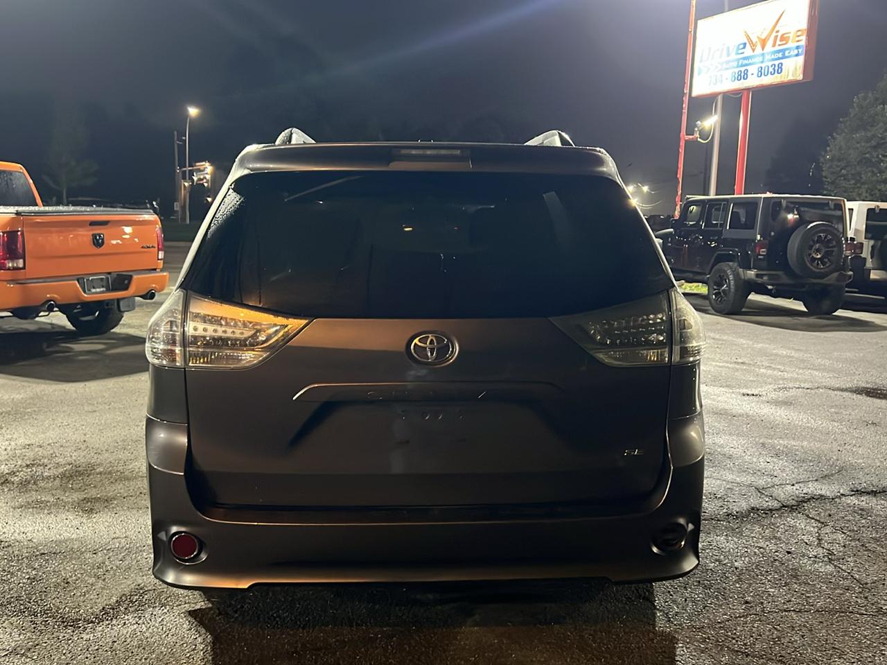 Toyota Sienna SE 8-Passenger 2017