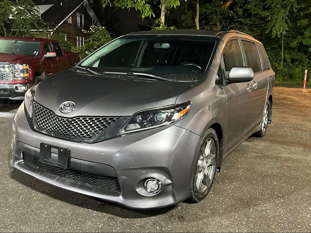 Toyota Sienna SE 8-Passenger 2017