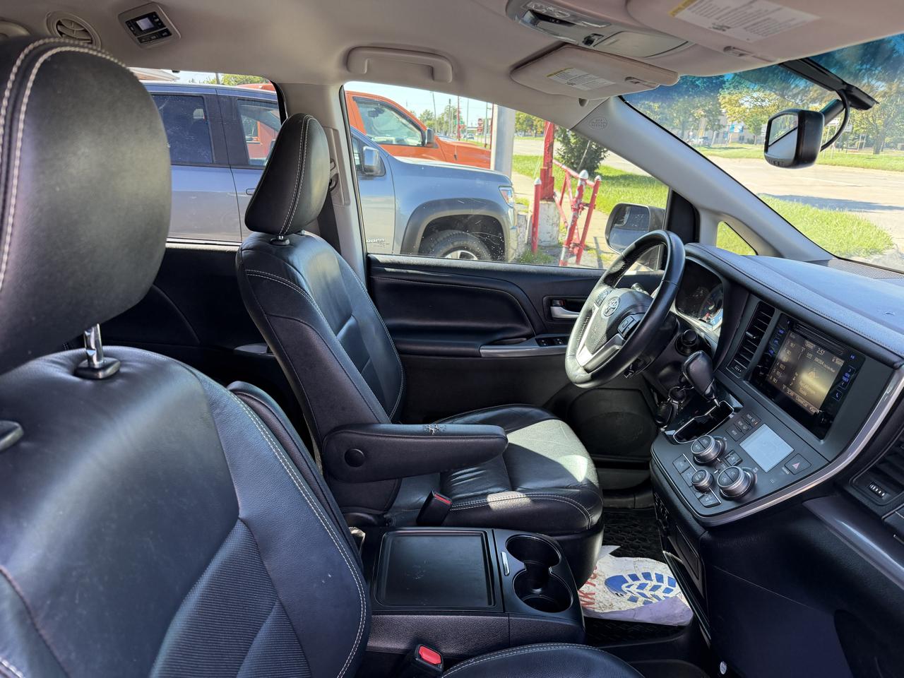 Toyota Sienna SE 8-Passenger 2017