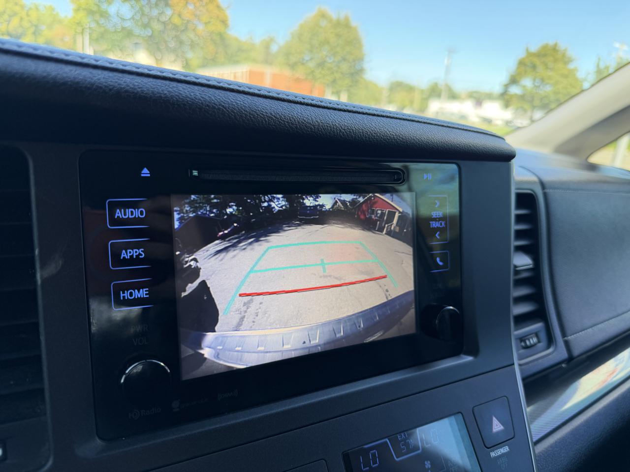 Toyota Sienna SE 8-Passenger 2017