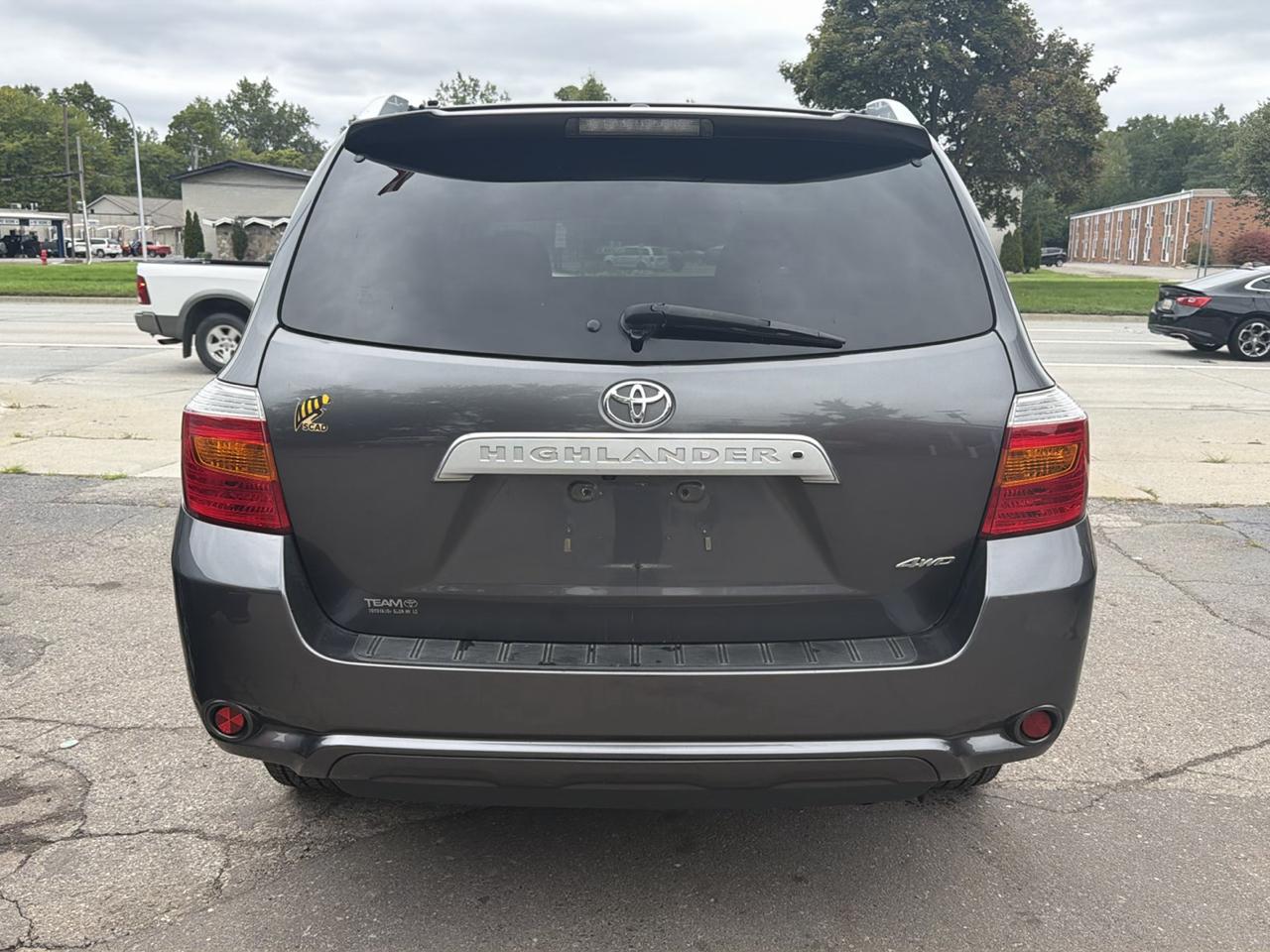 Toyota Highlander Limited 4WD 2010