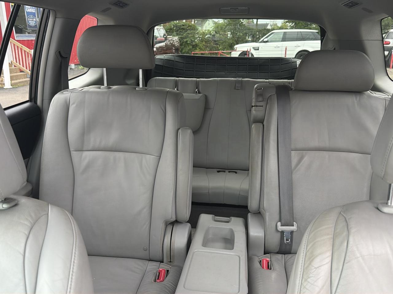 Toyota Highlander Limited 4WD 2010