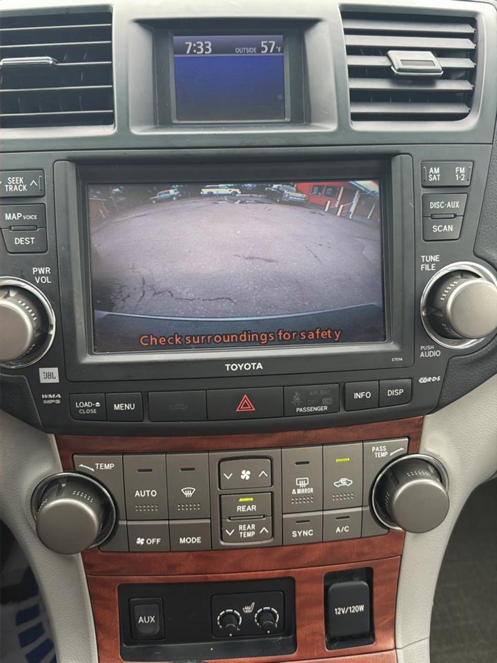 Toyota Highlander Limited 4WD 2010