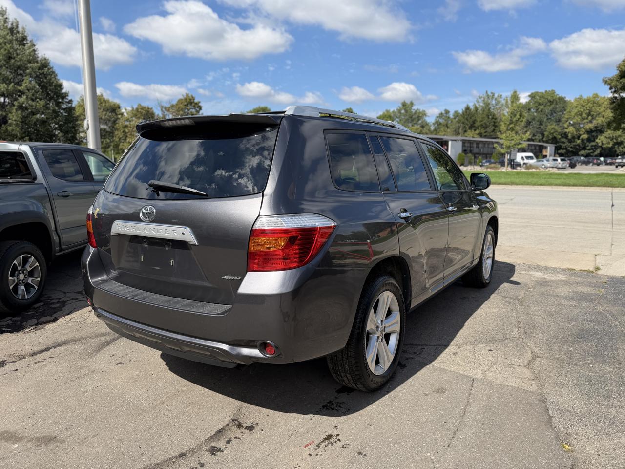 Toyota Highlander Limited 4WD 2010