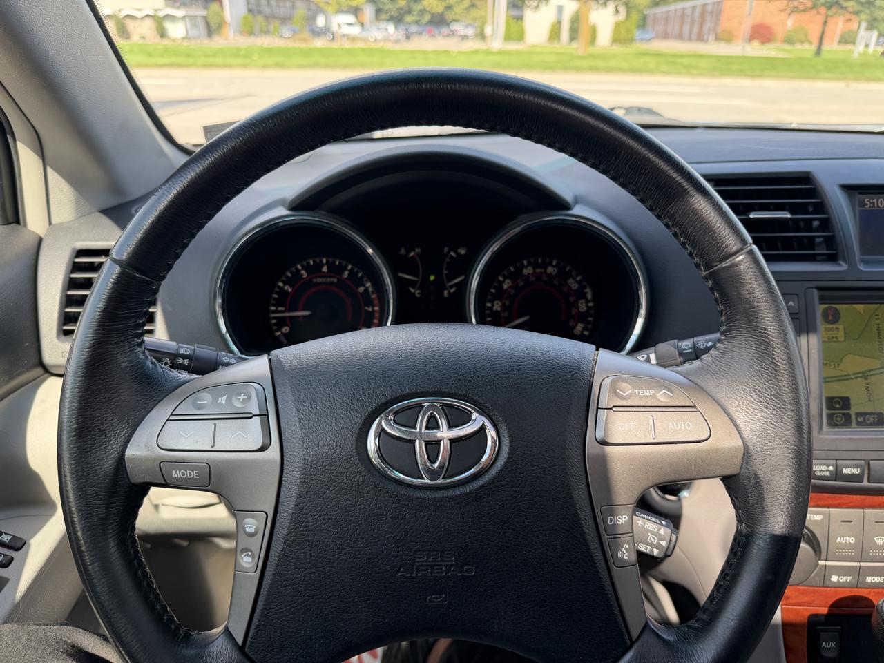 Toyota Highlander Limited 4WD 2010