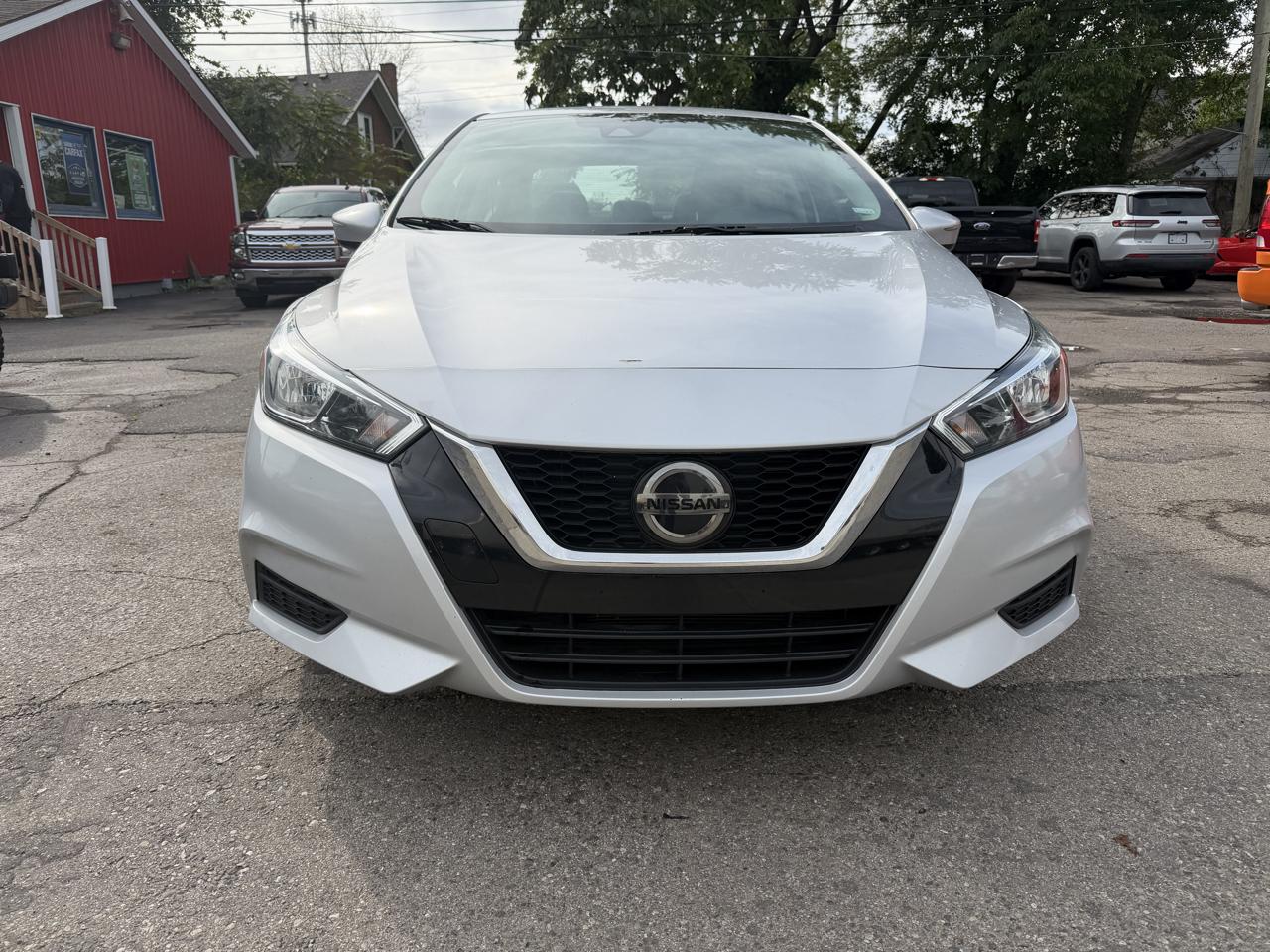 Nissan Versa SV 2021