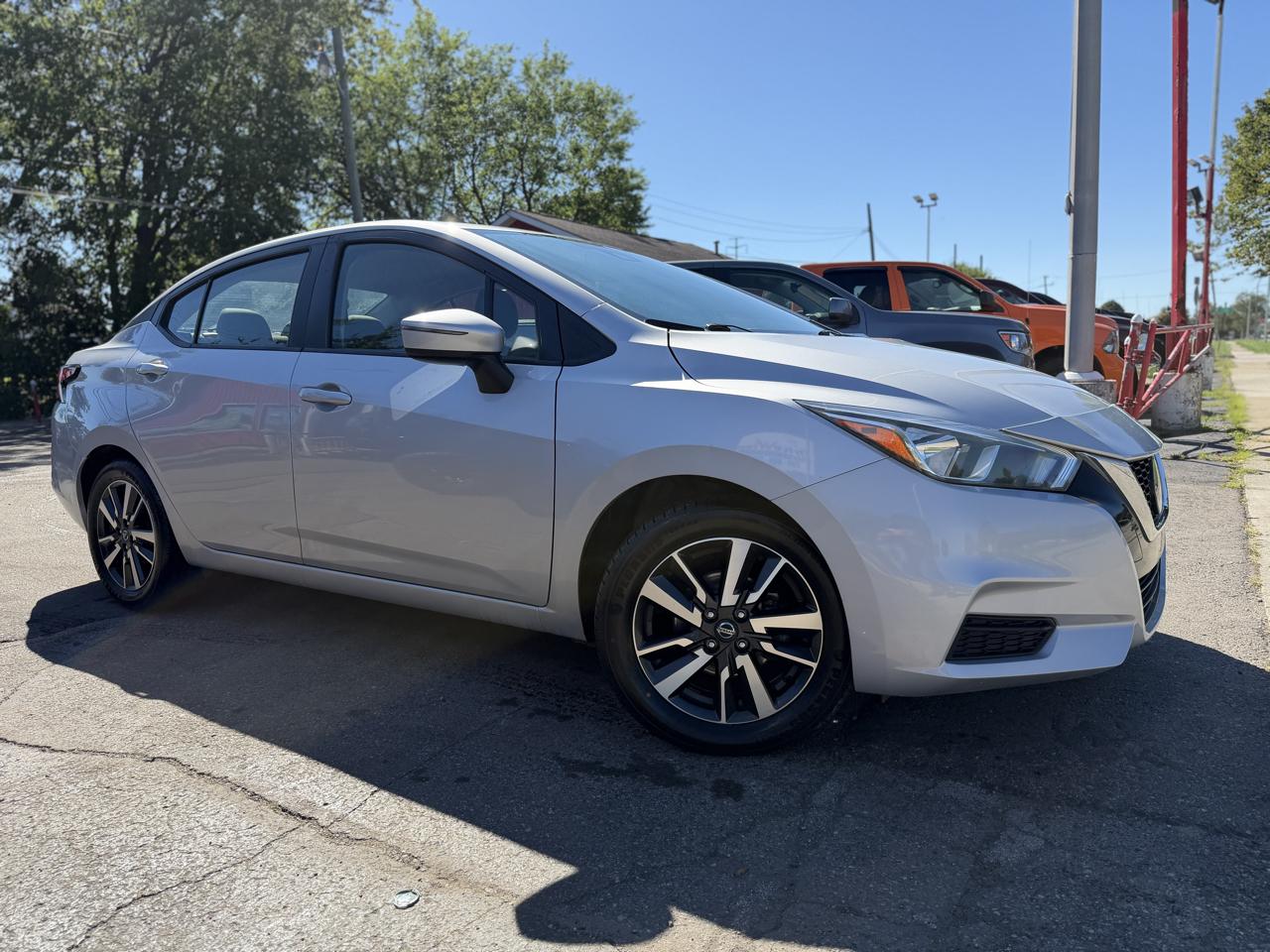 Nissan Versa SV 2021