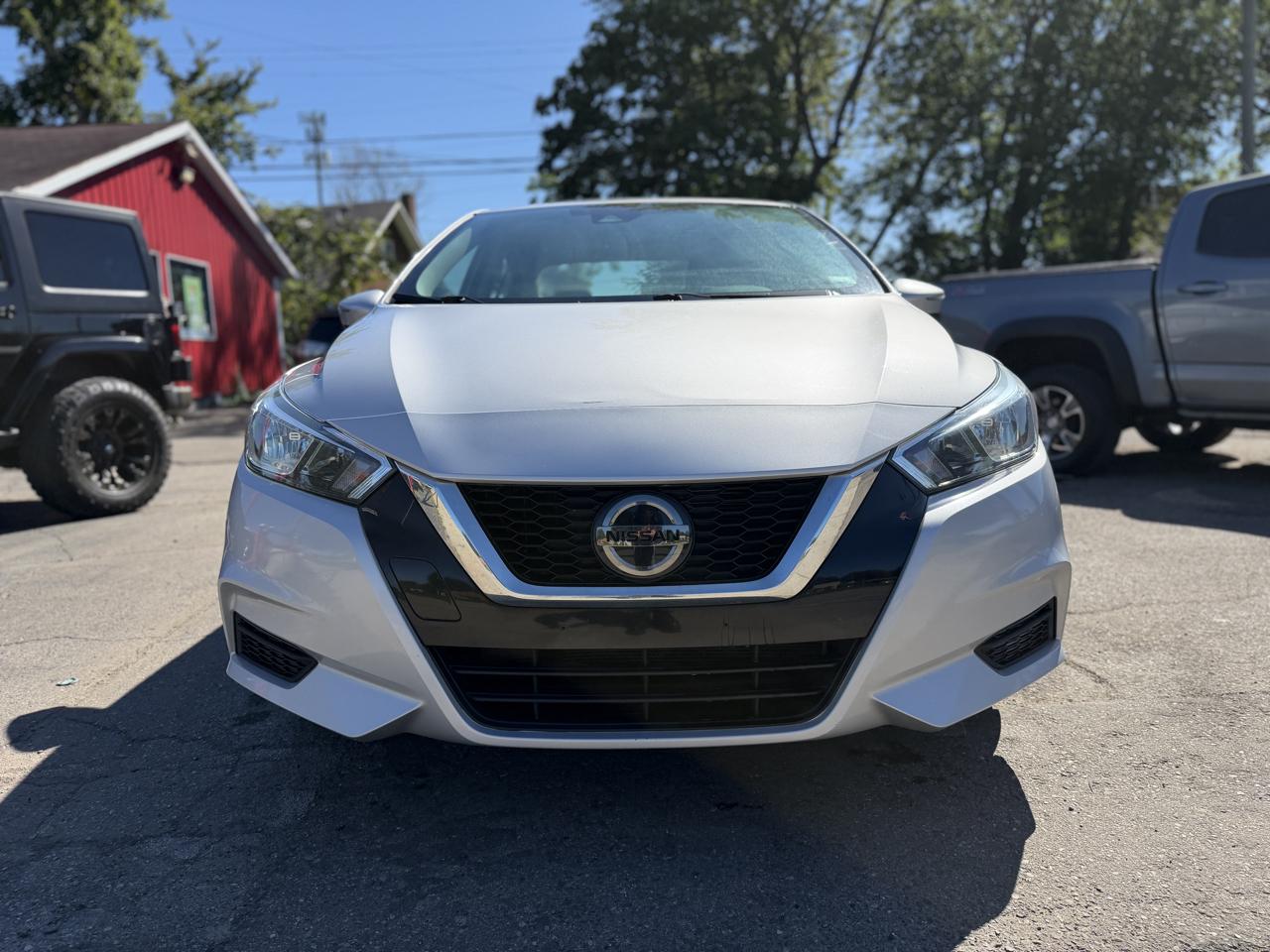 Nissan Versa SV 2021