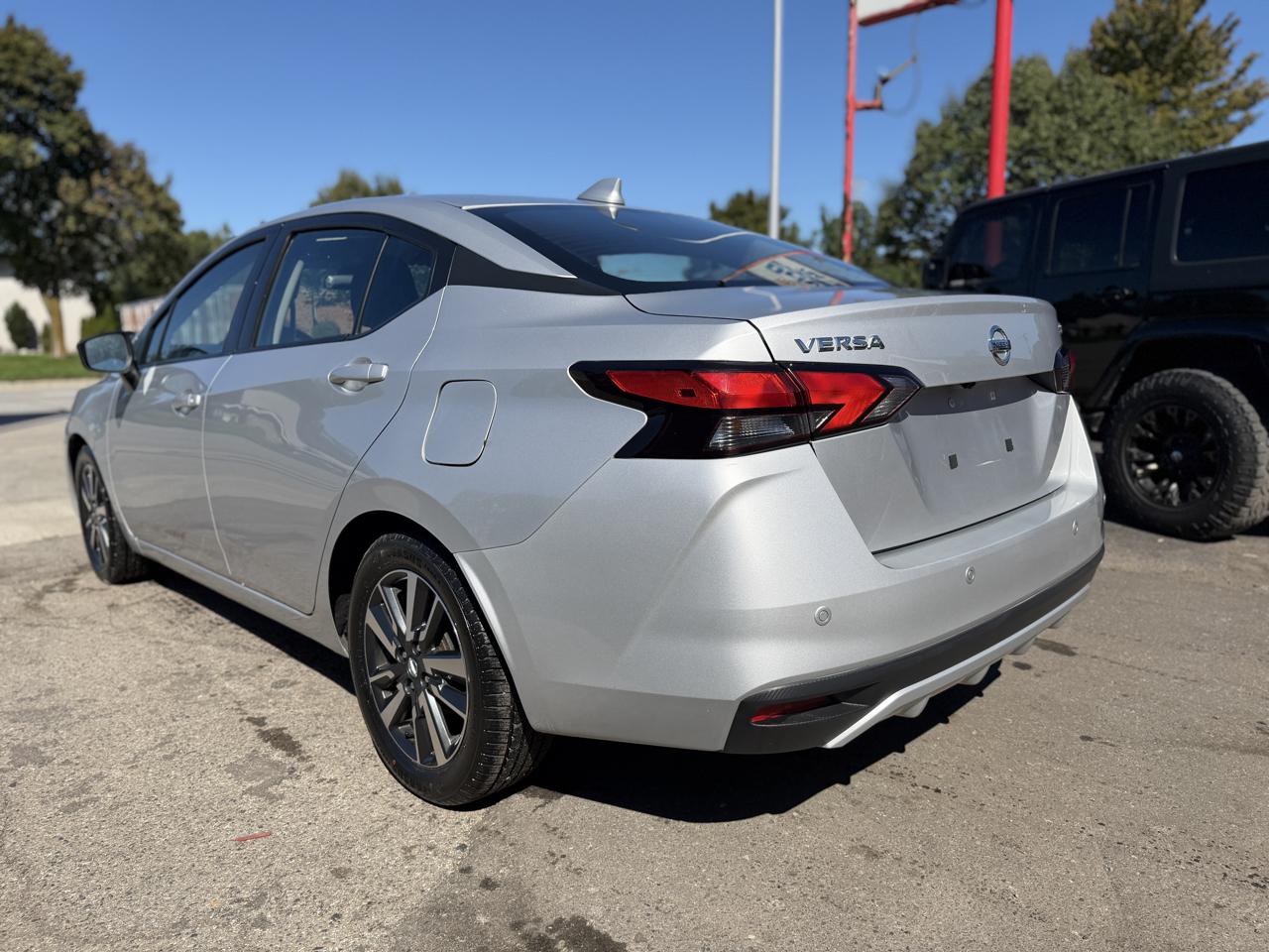 Nissan Versa SV 2021