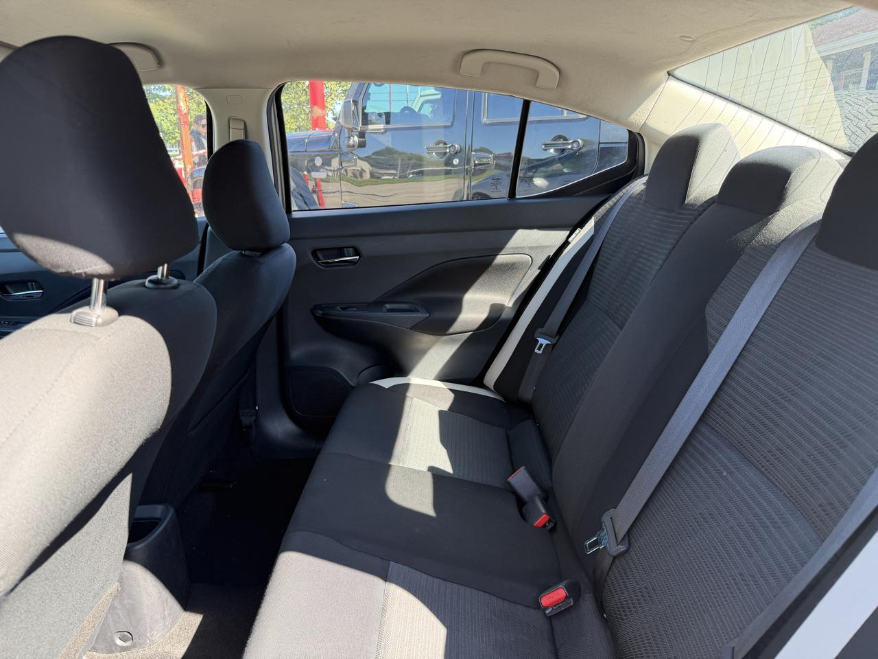 Nissan Versa SV 2021