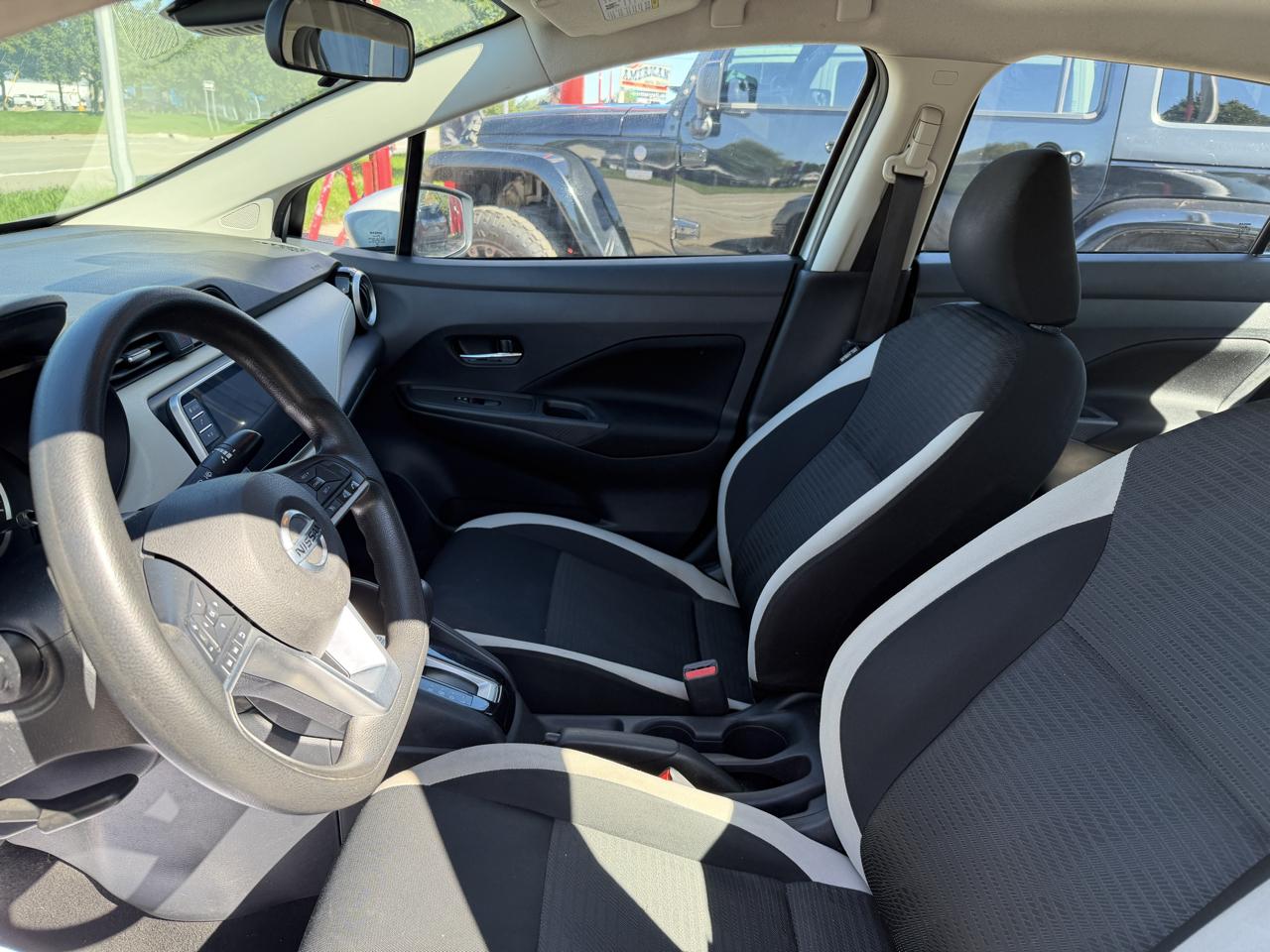 Nissan Versa SV 2021