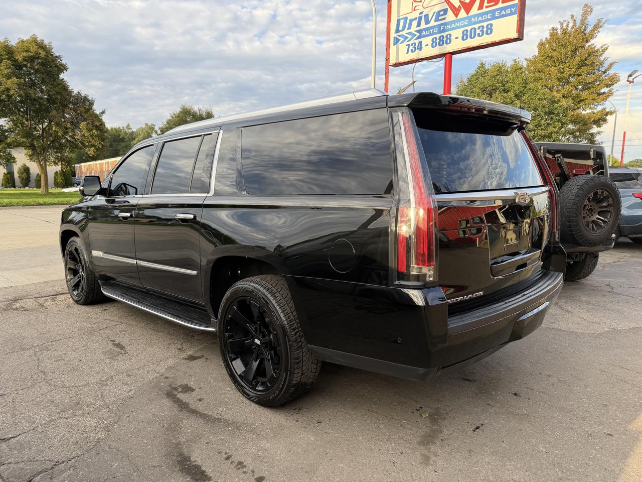 Cadillac Escalade ESV Luxury 4WD 2019
