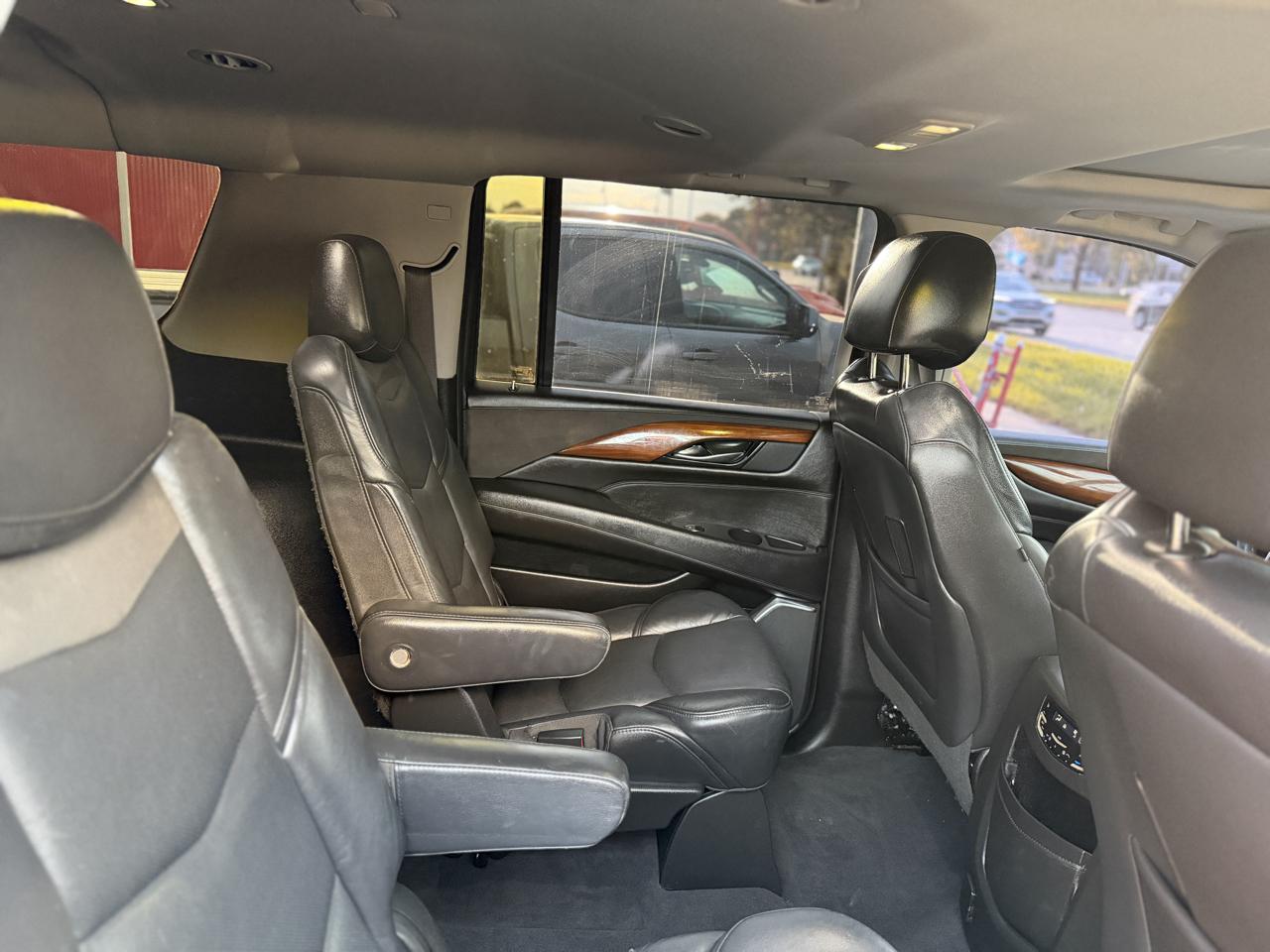 Cadillac Escalade ESV Luxury 4WD 2019