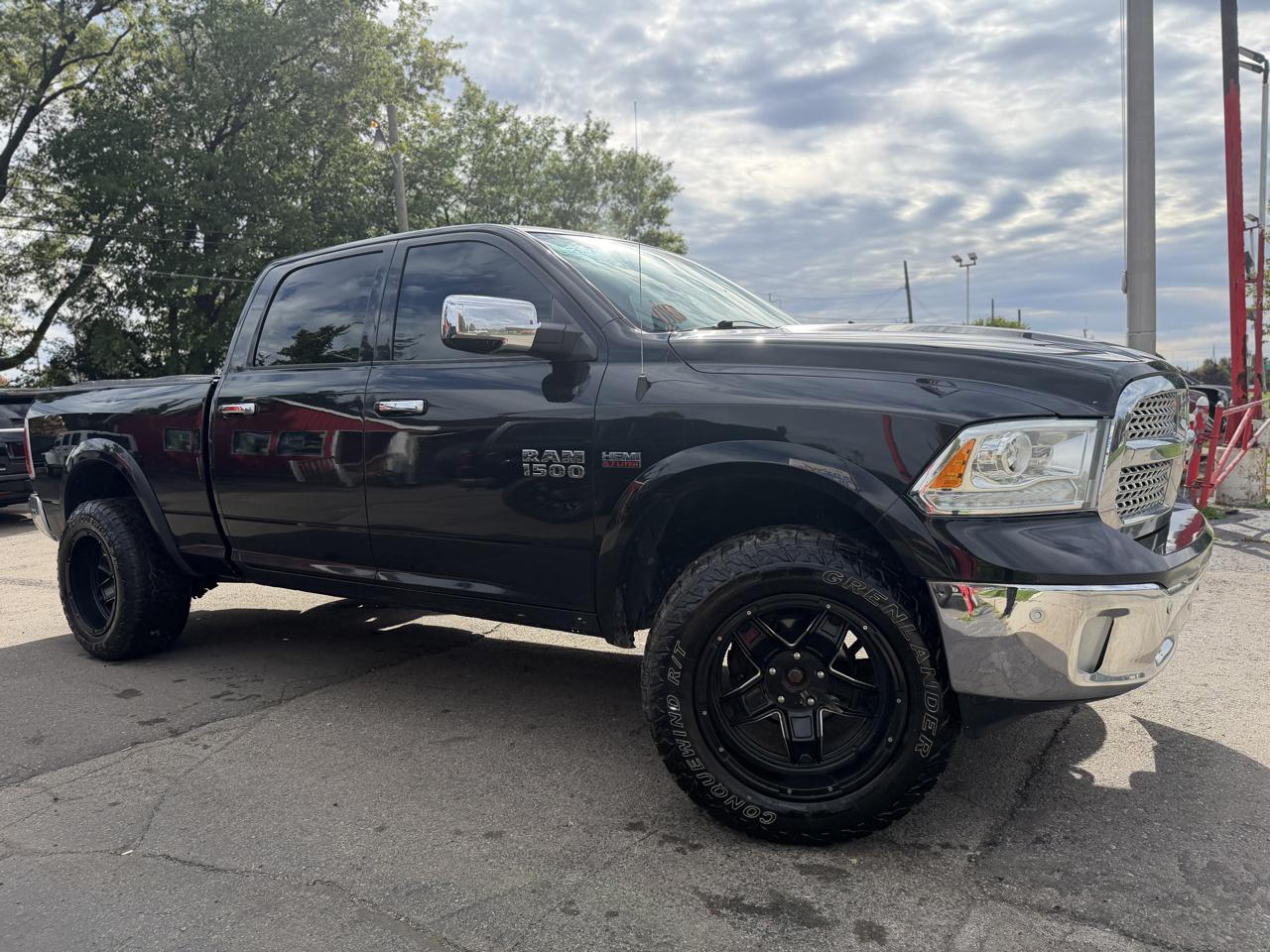 RAM 1500 Laramie Crew Cab LWB 4WD 2018