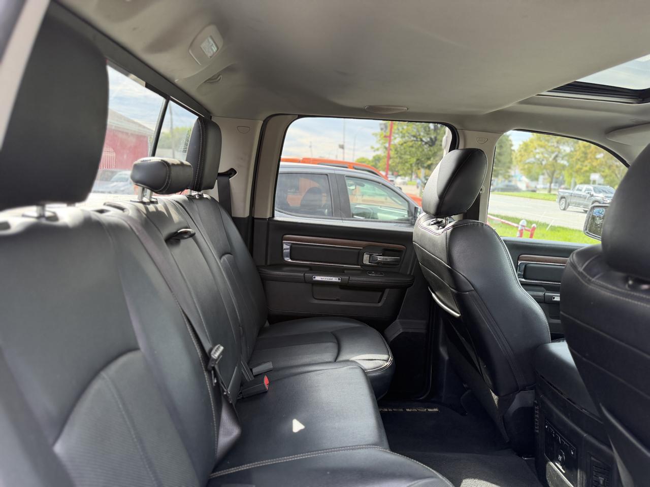 RAM 1500 Laramie Crew Cab LWB 4WD 2018