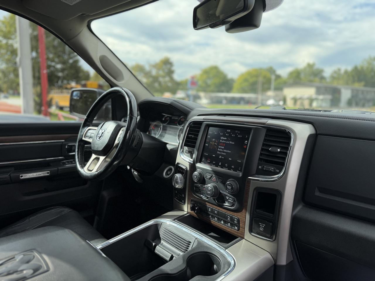 RAM 1500 Laramie Crew Cab LWB 4WD 2018