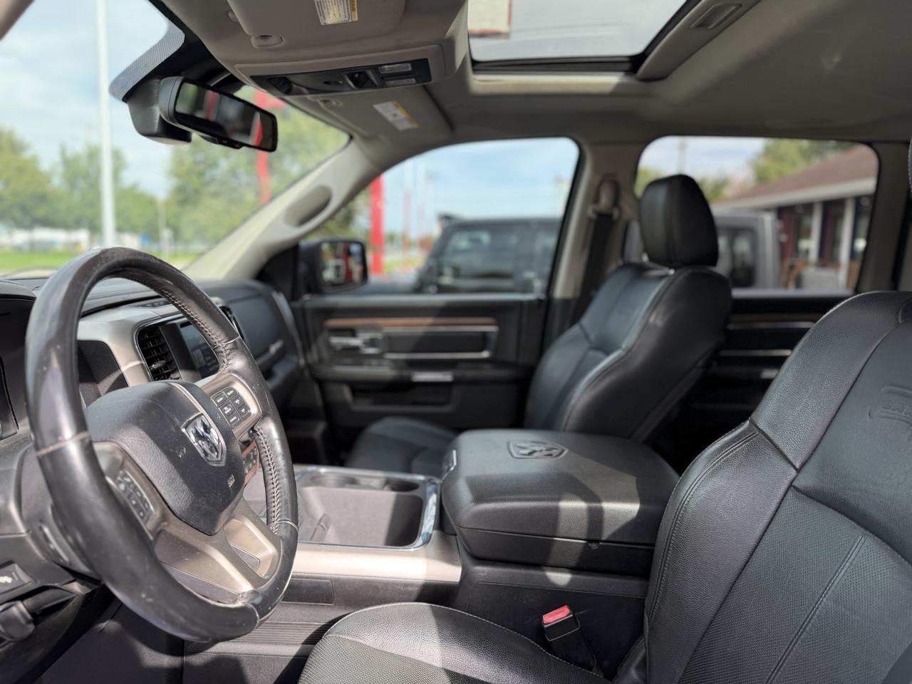 RAM 1500 Laramie Crew Cab LWB 4WD 2018