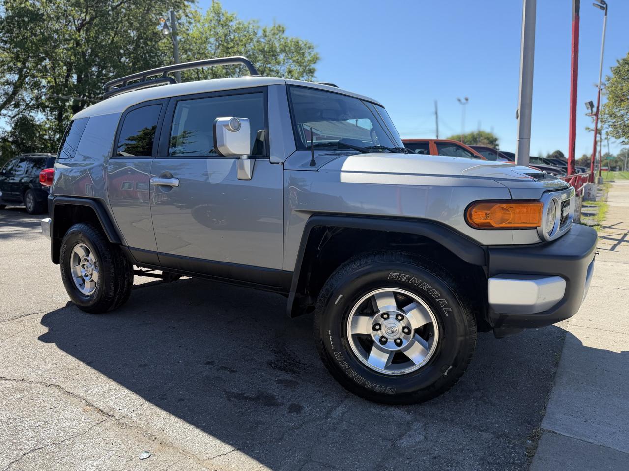Toyota FJ Cruiser 4WD AT 2010