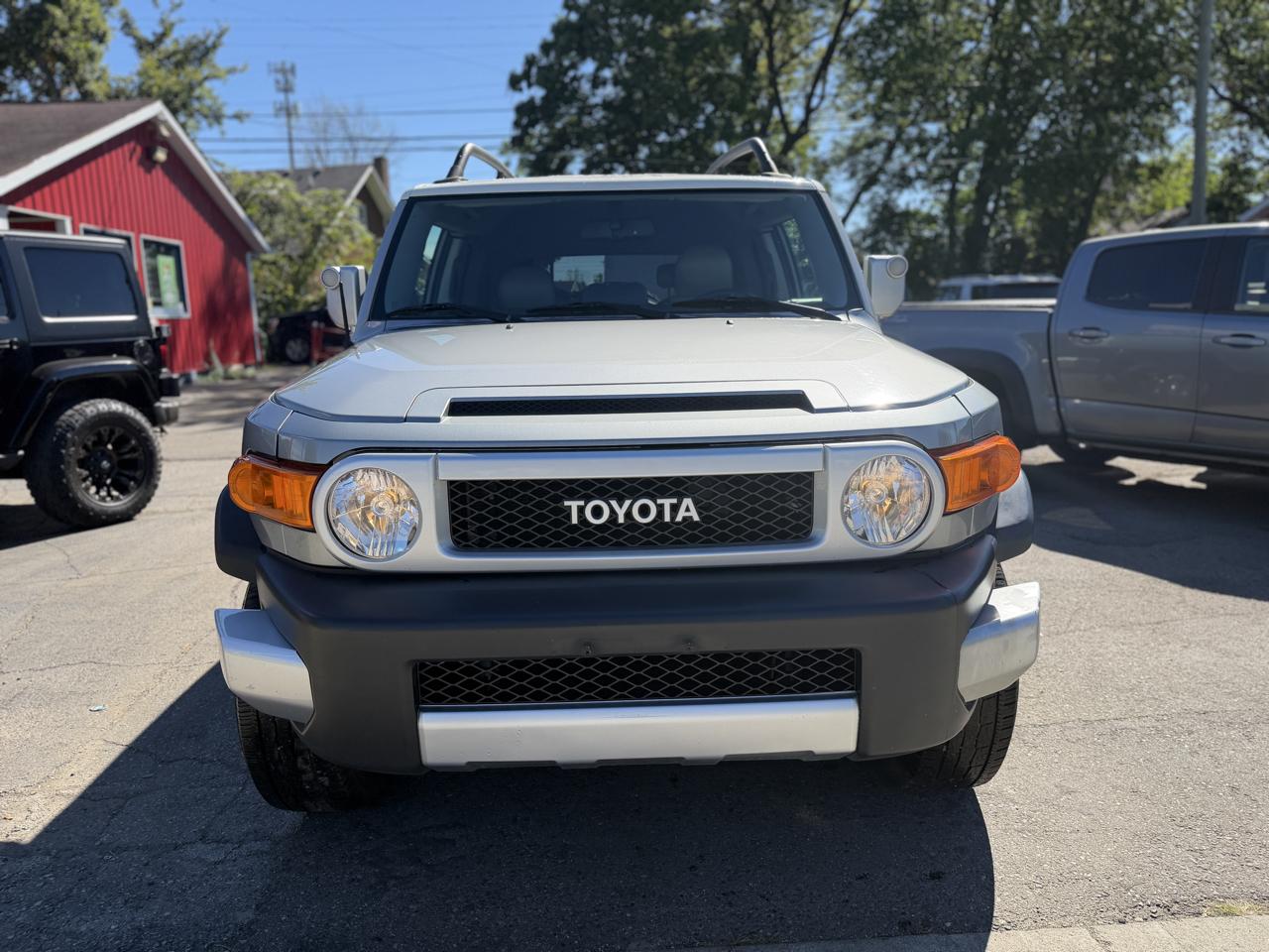 Toyota FJ Cruiser 4WD AT 2010
