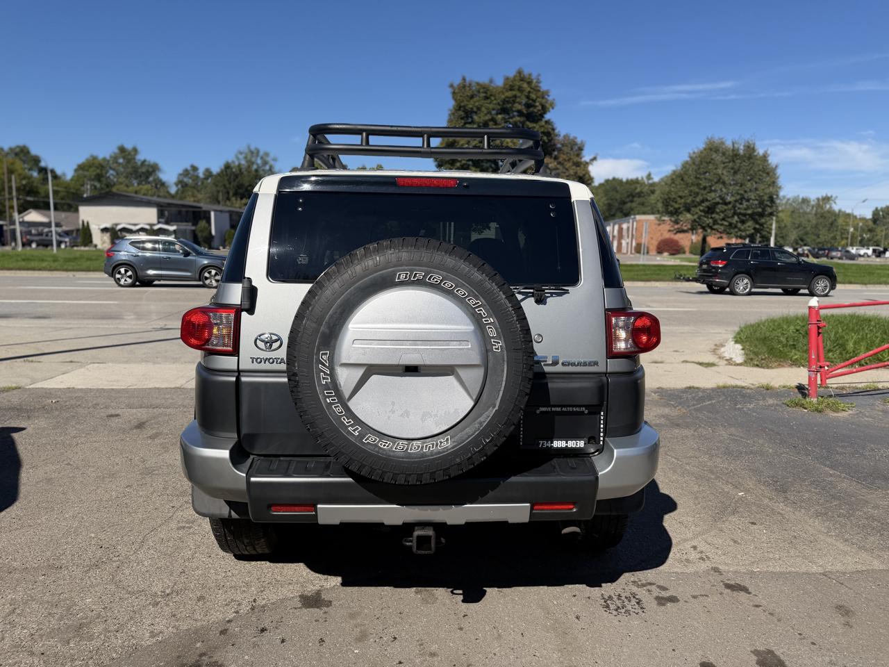 Toyota FJ Cruiser 4WD AT 2010