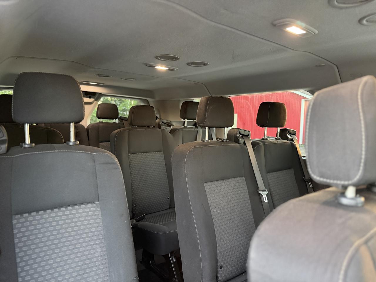 Ford Transit 350 Wagon Low Roof XL w/Sliding Pass. 148-in. WB 2021