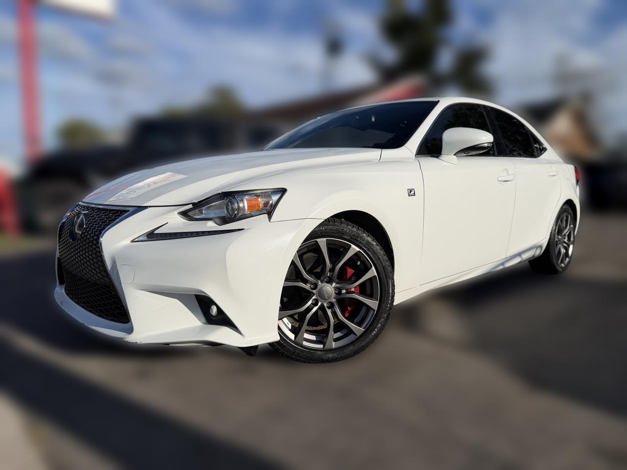 Lexus IS 300 AWD 2016