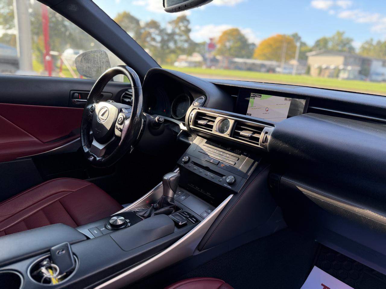 Lexus IS 300 AWD 2016