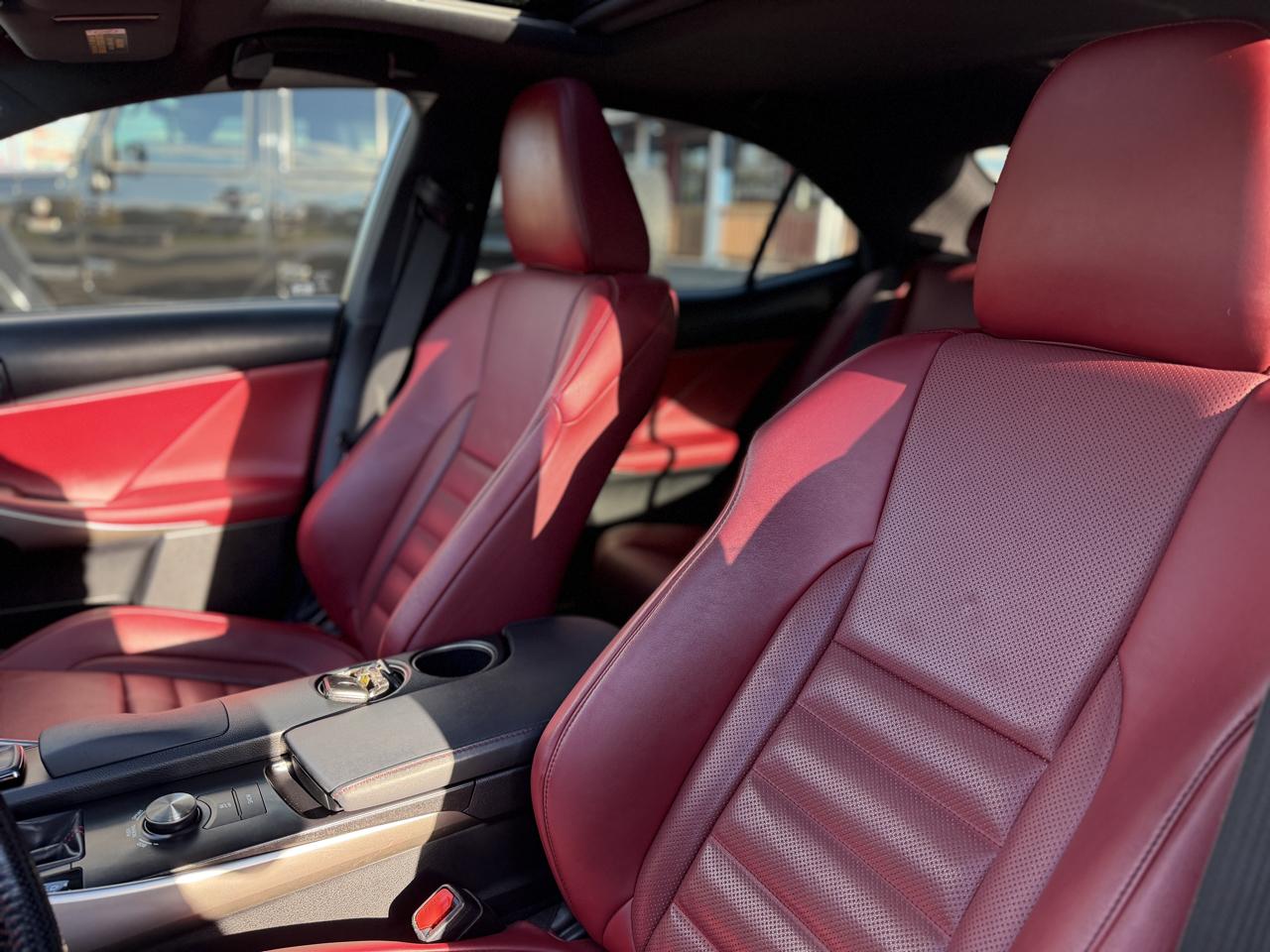 Lexus IS 300 AWD 2016