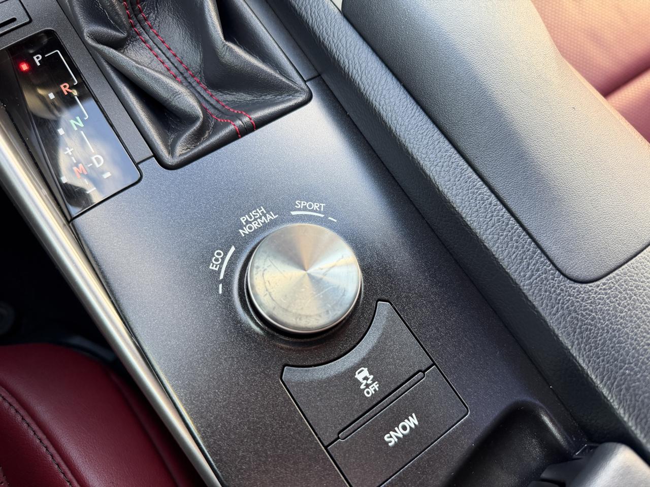 Lexus IS 300 AWD 2016