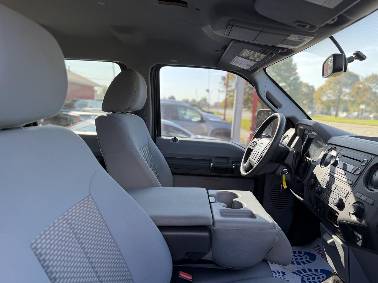 Ford F-250 SD XL Crew Cab 4WD 2015