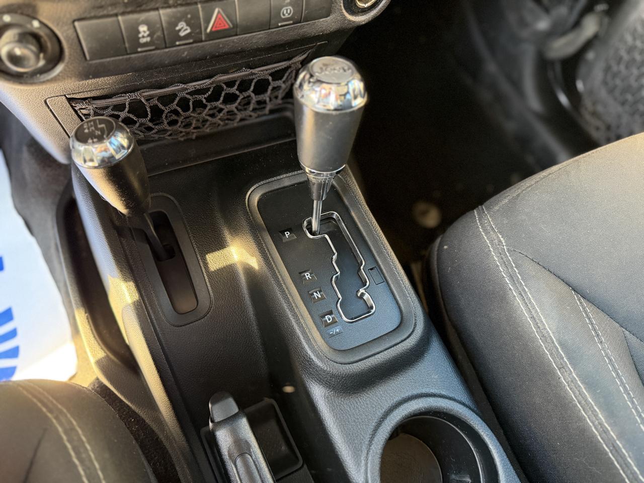 Jeep Wrangler JK Unlimited Sahara 4WD 2018