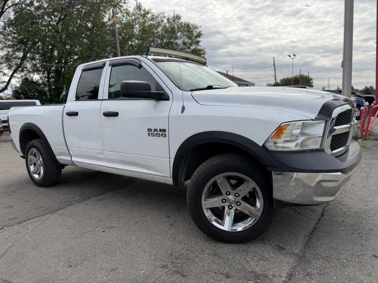 RAM 1500 Tradesman Quad Cab 4WD 2013