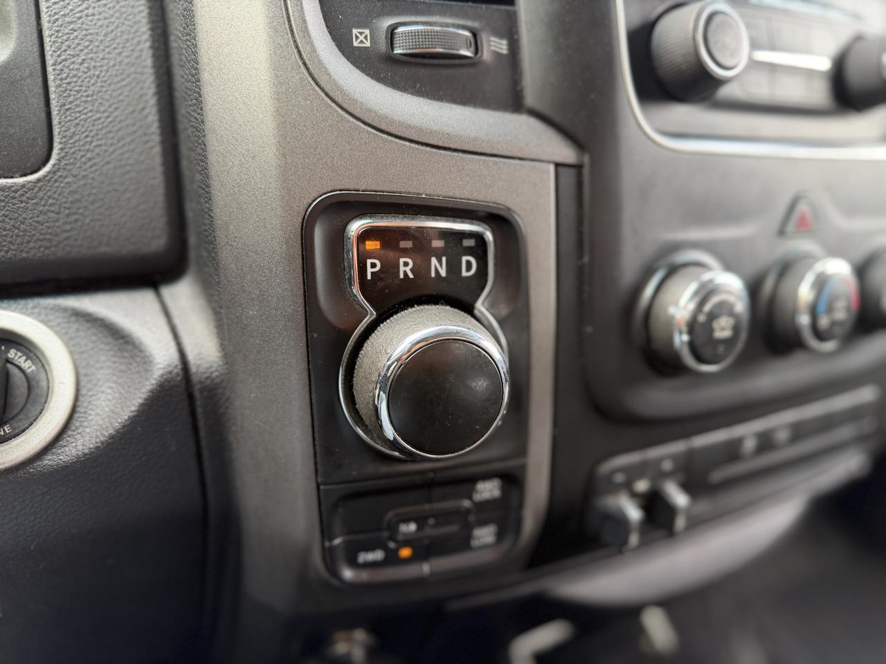 RAM 1500 Tradesman Quad Cab 4WD 2013