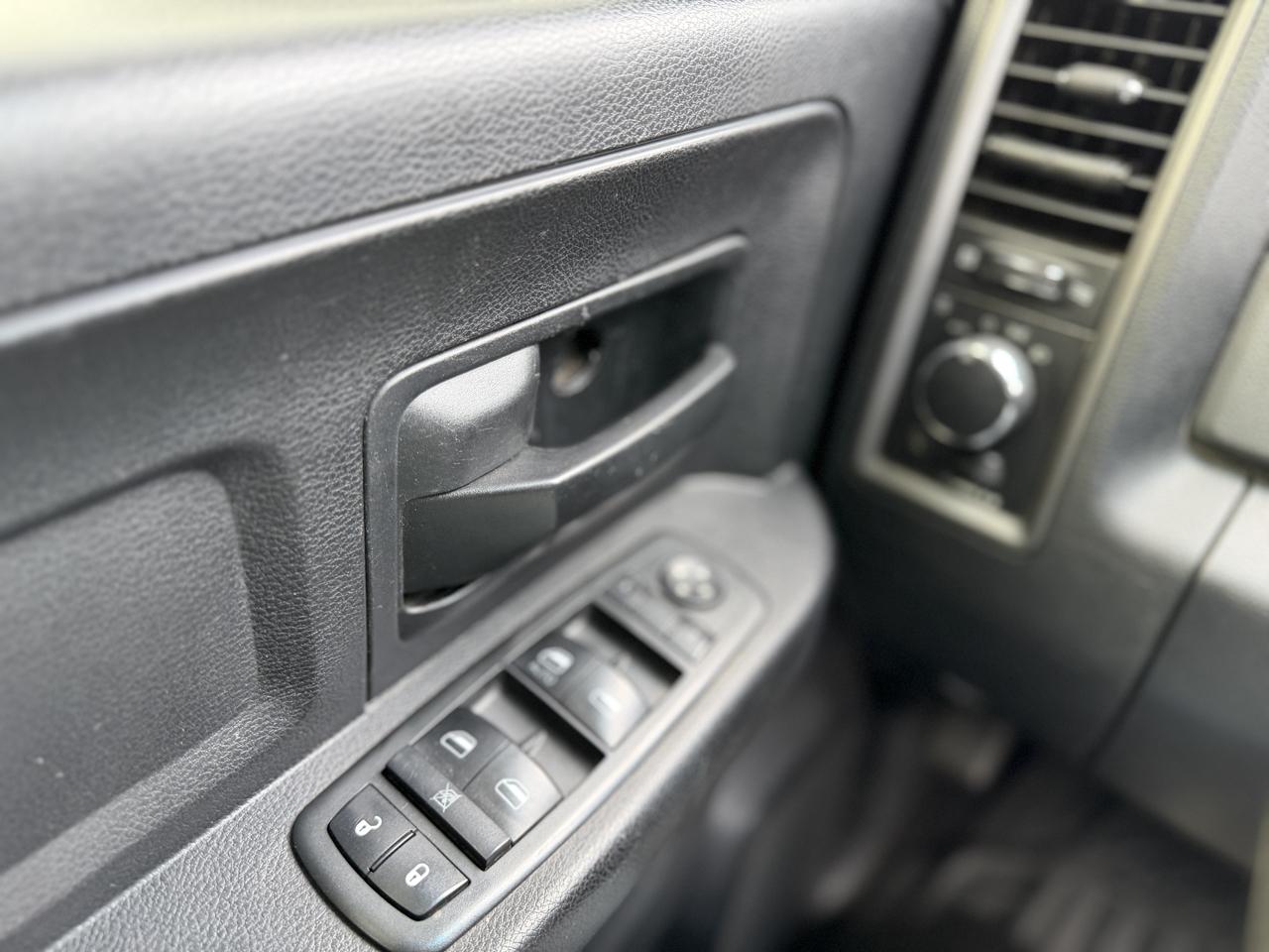 RAM 1500 Tradesman Quad Cab 4WD 2013