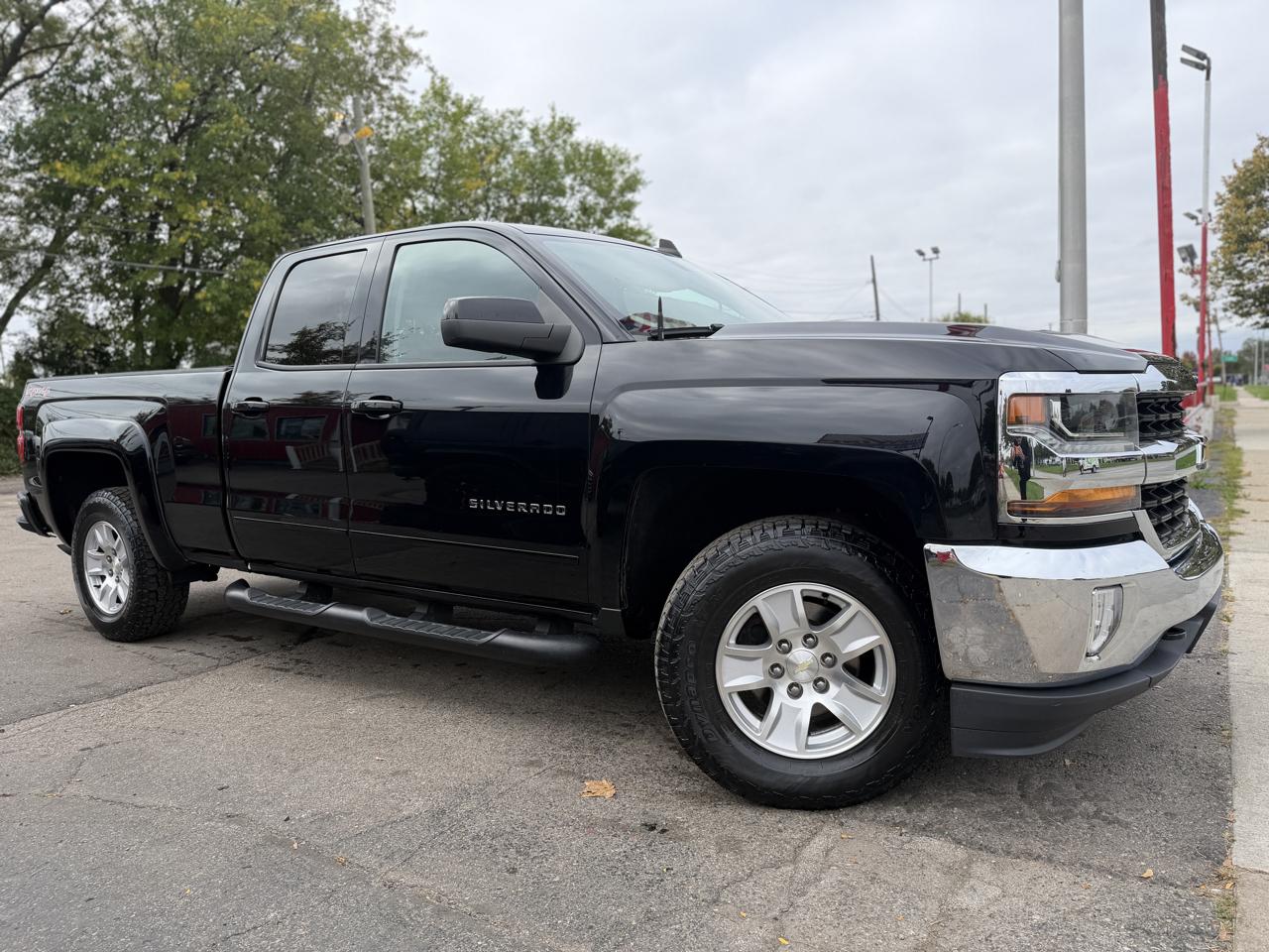 Chevrolet Silverado 1500 LT Double Cab 4WD 2017