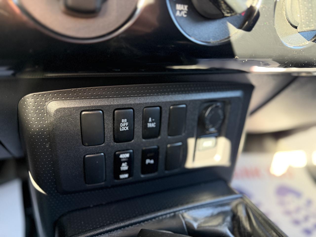 Toyota FJ Cruiser 4WD AT 2007