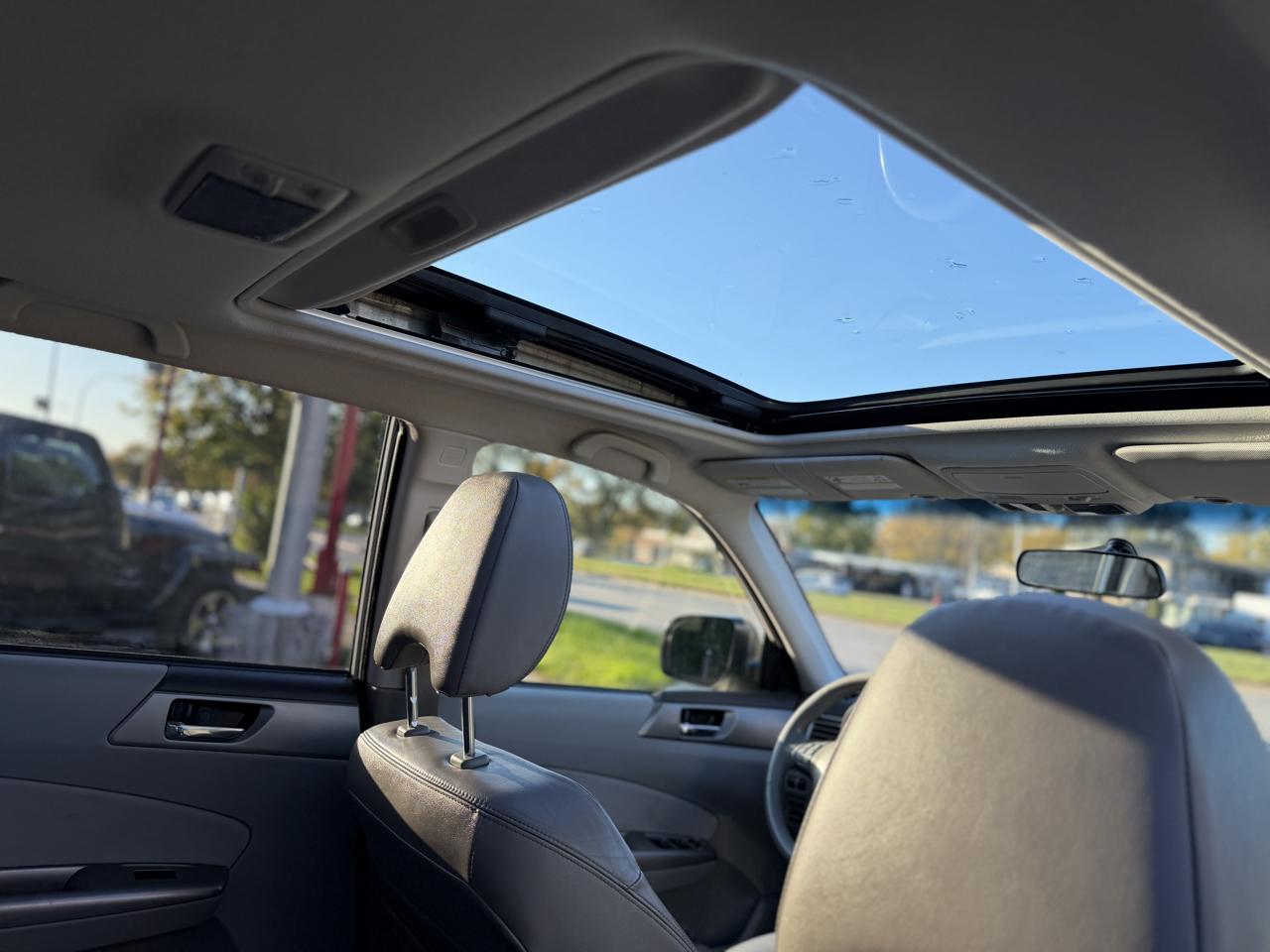 Subaru Forester 2.5X Limited 2010