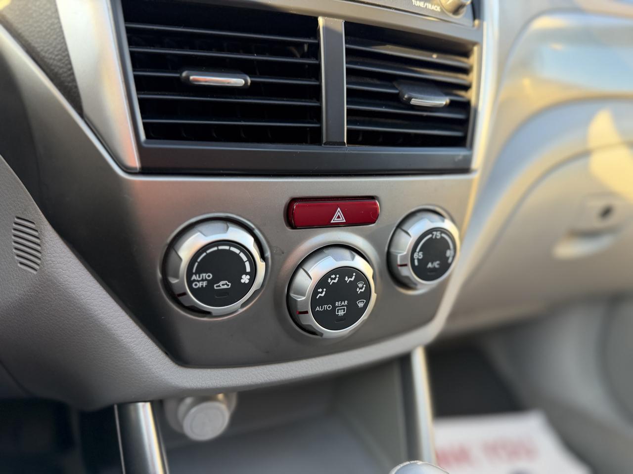 Subaru Forester 2.5X Limited 2010