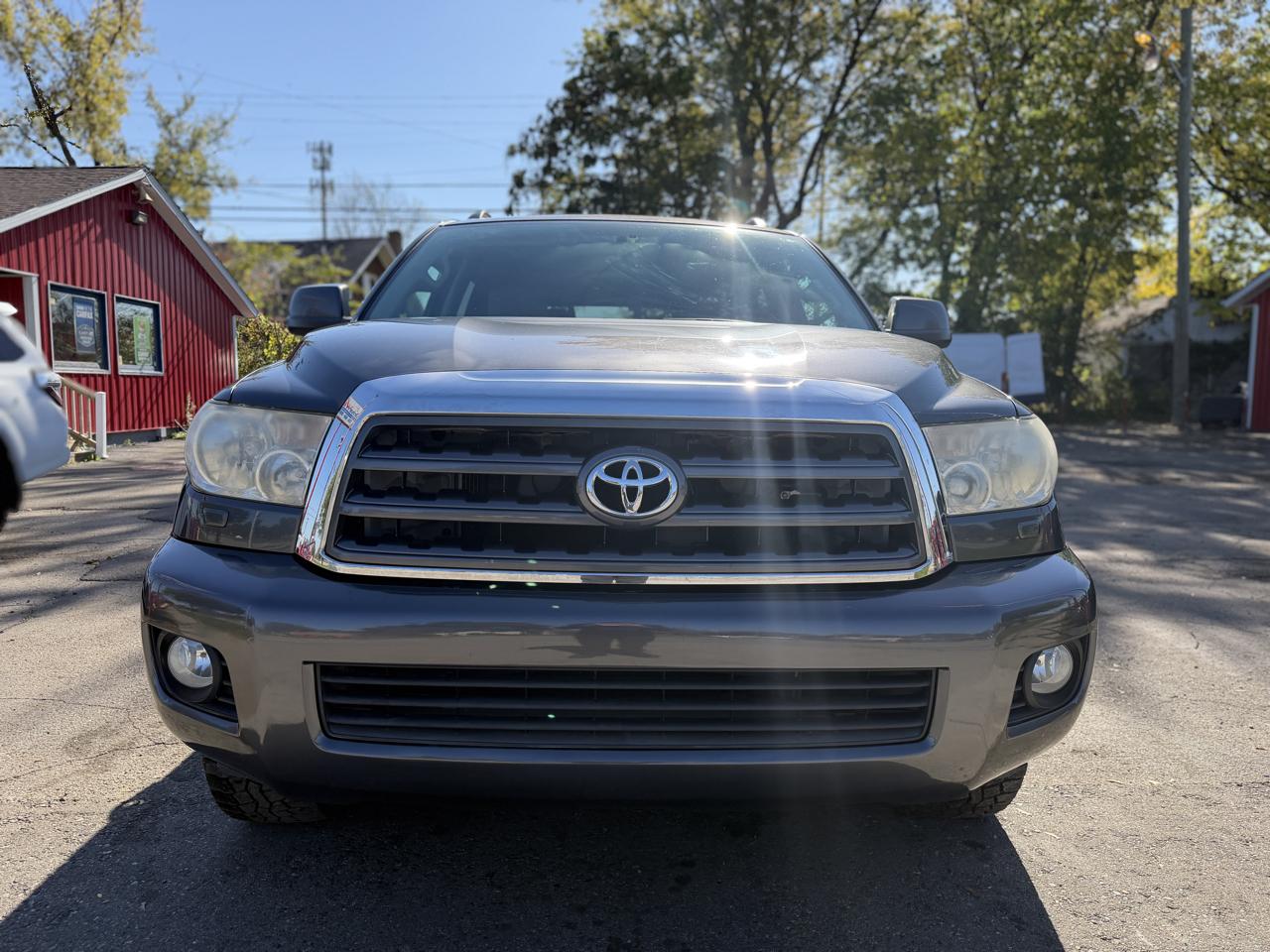 Toyota Sequoia SR5 5.7L 4WD 2012