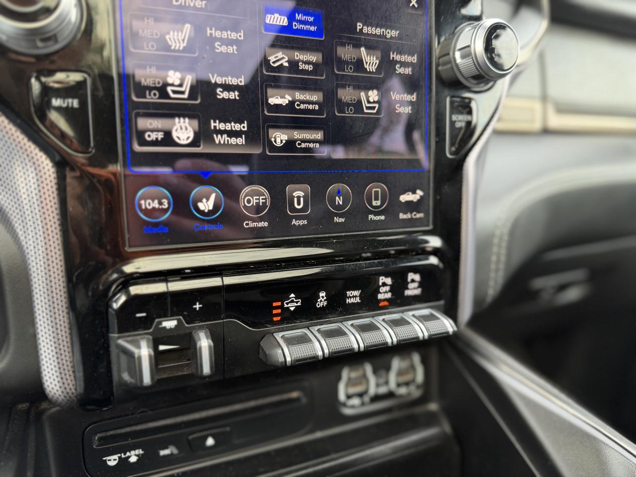 RAM 1500 Limited Crew Cab SWB 4WD 2019