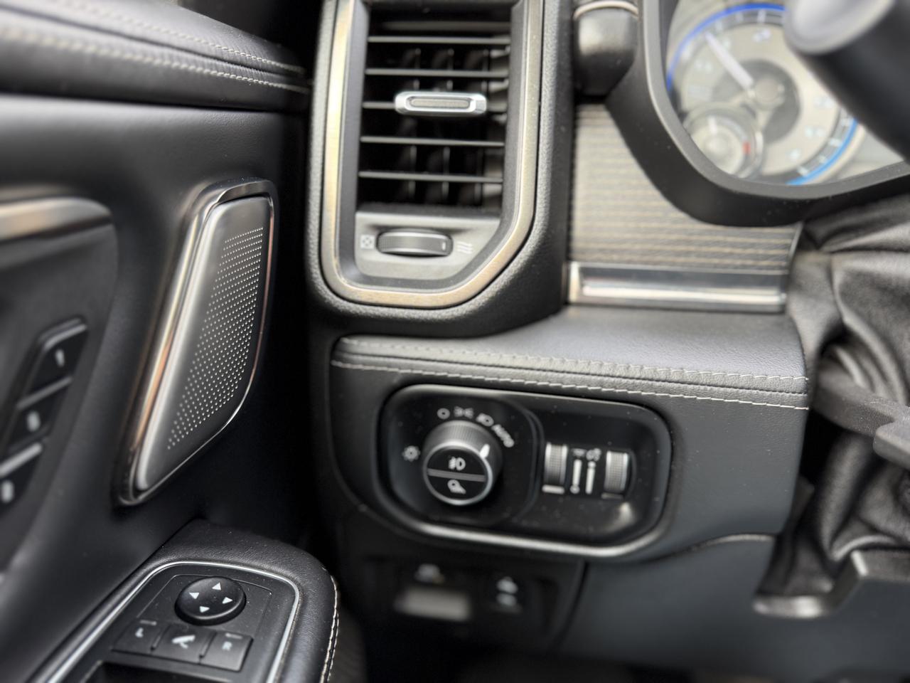 RAM 1500 Limited Crew Cab SWB 4WD 2019