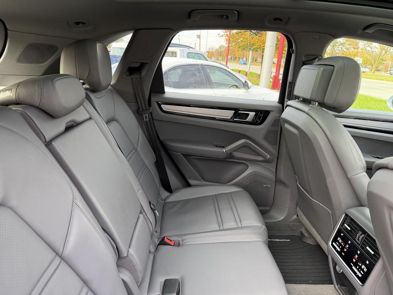 Porsche Cayenne AWD 2019