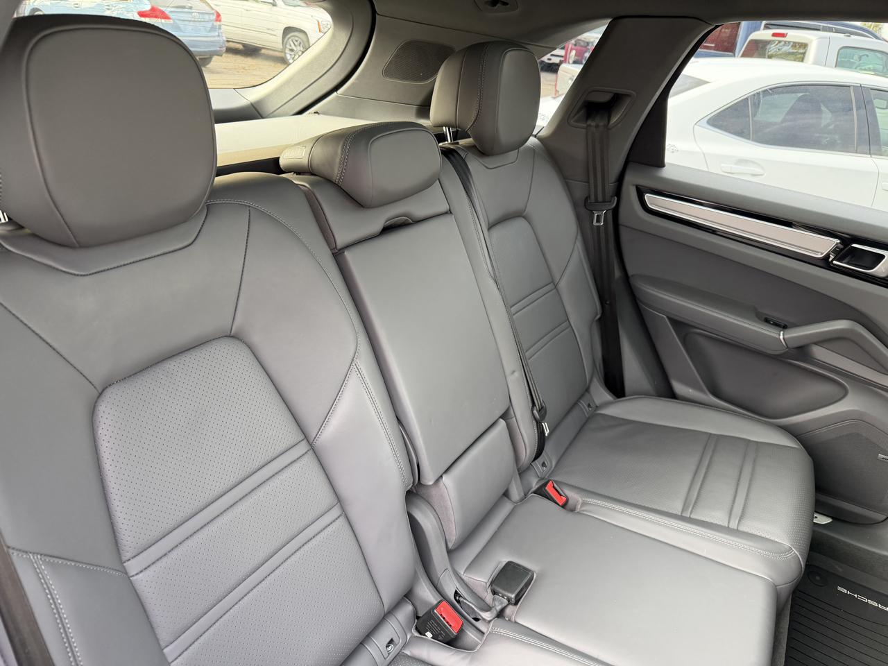 Porsche Cayenne AWD 2019