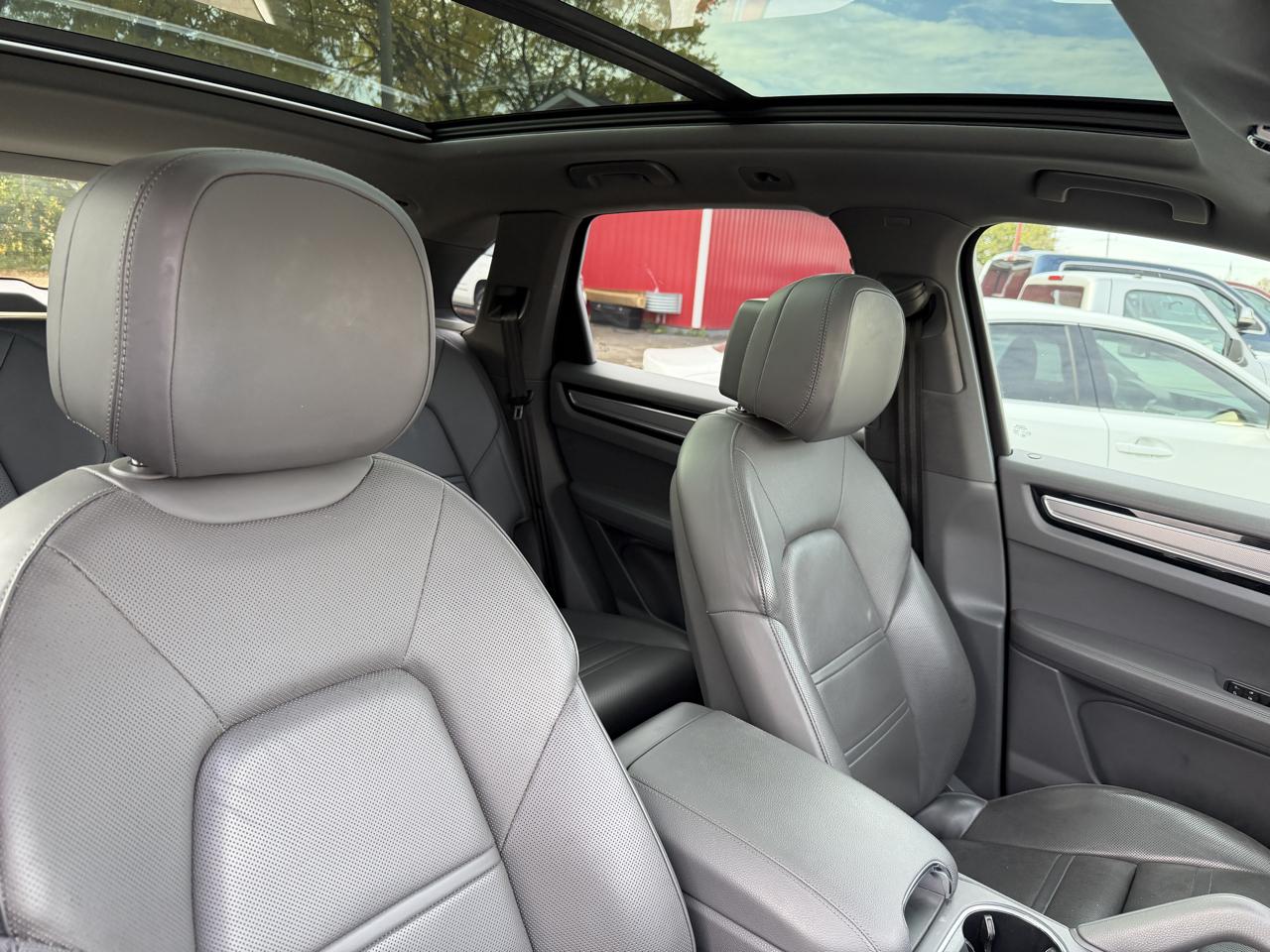 Porsche Cayenne AWD 2019