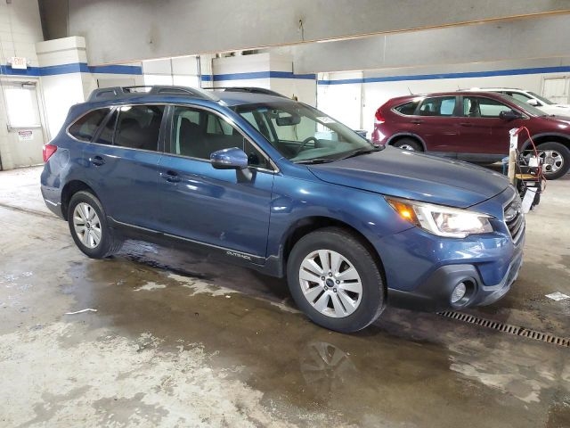 2019 Subaru Outback 2.5i Premium photo 4