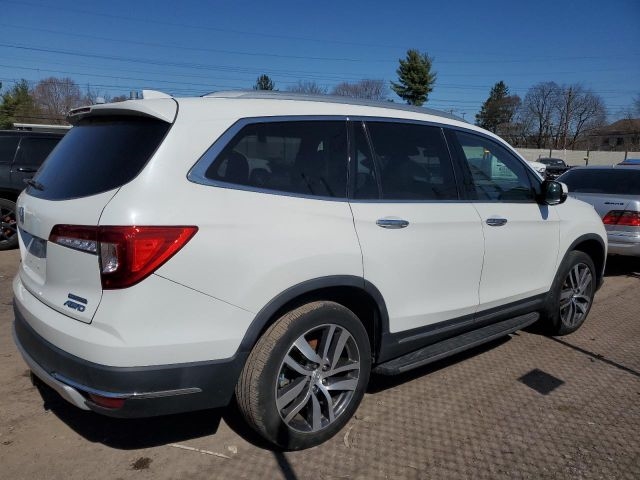 2020 Honda Pilot Touring photo 3