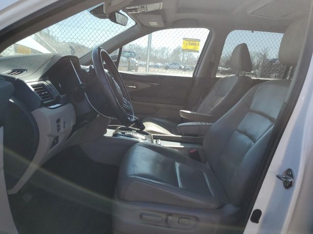 2020 Honda Pilot Touring photo 7