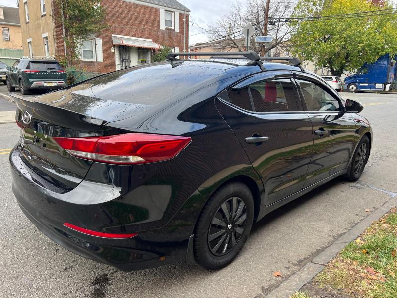 2018 Hyundai Elantra SE Sedan 4D