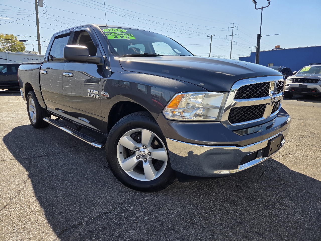 RAM 1500 SLT Crew Cab SWB 4WD 2015 RAM 1500 SLT Crew Cab SWB 4WD 2015